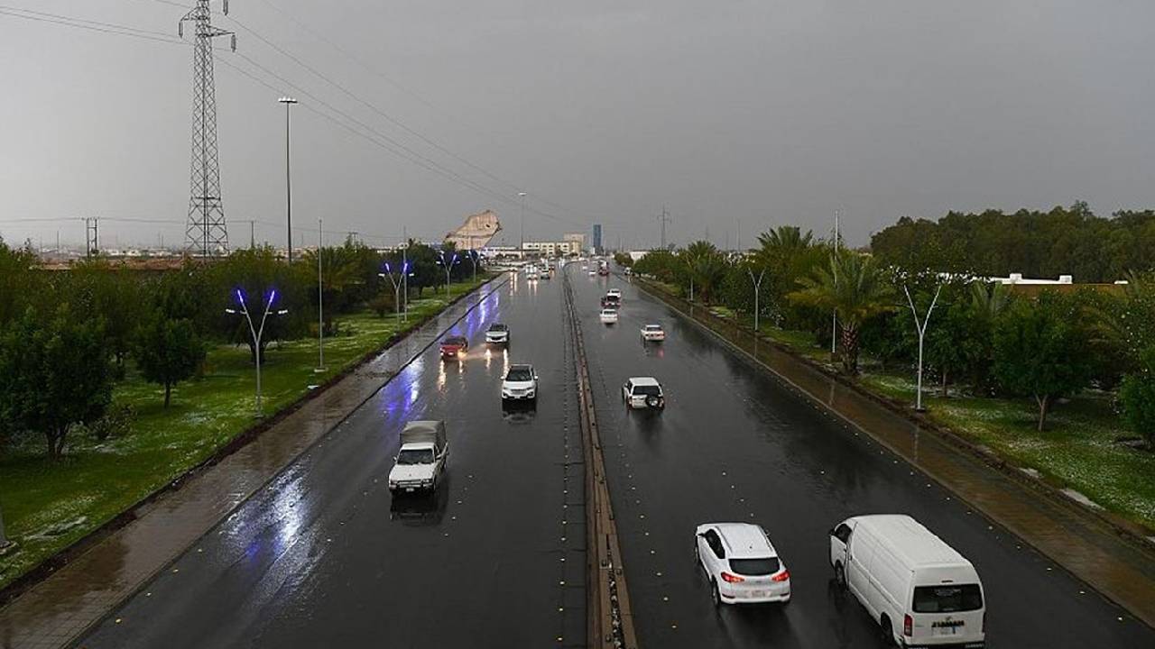 «الأرصاد» تكشف عن المنطقة الأكثر تسجيلاً للأمطار أمس الثلاثاء