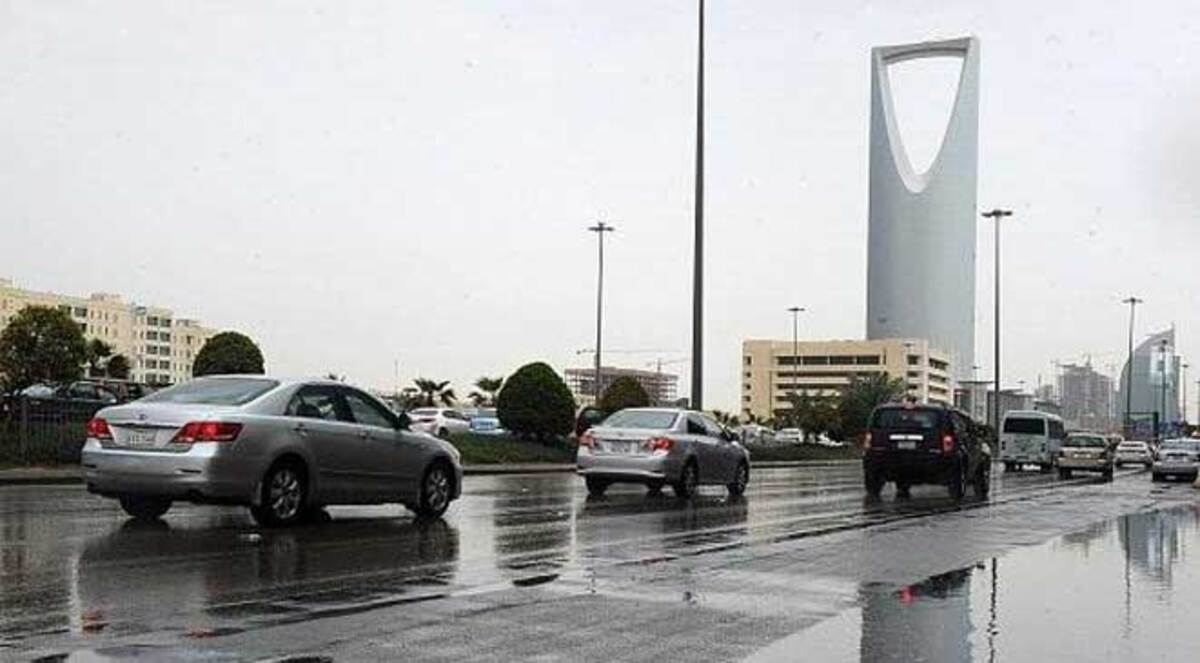 العقيل: توقعات بهطول أمطار على الرياض.. والعواصف الترابية طبيعية بالربيع 

