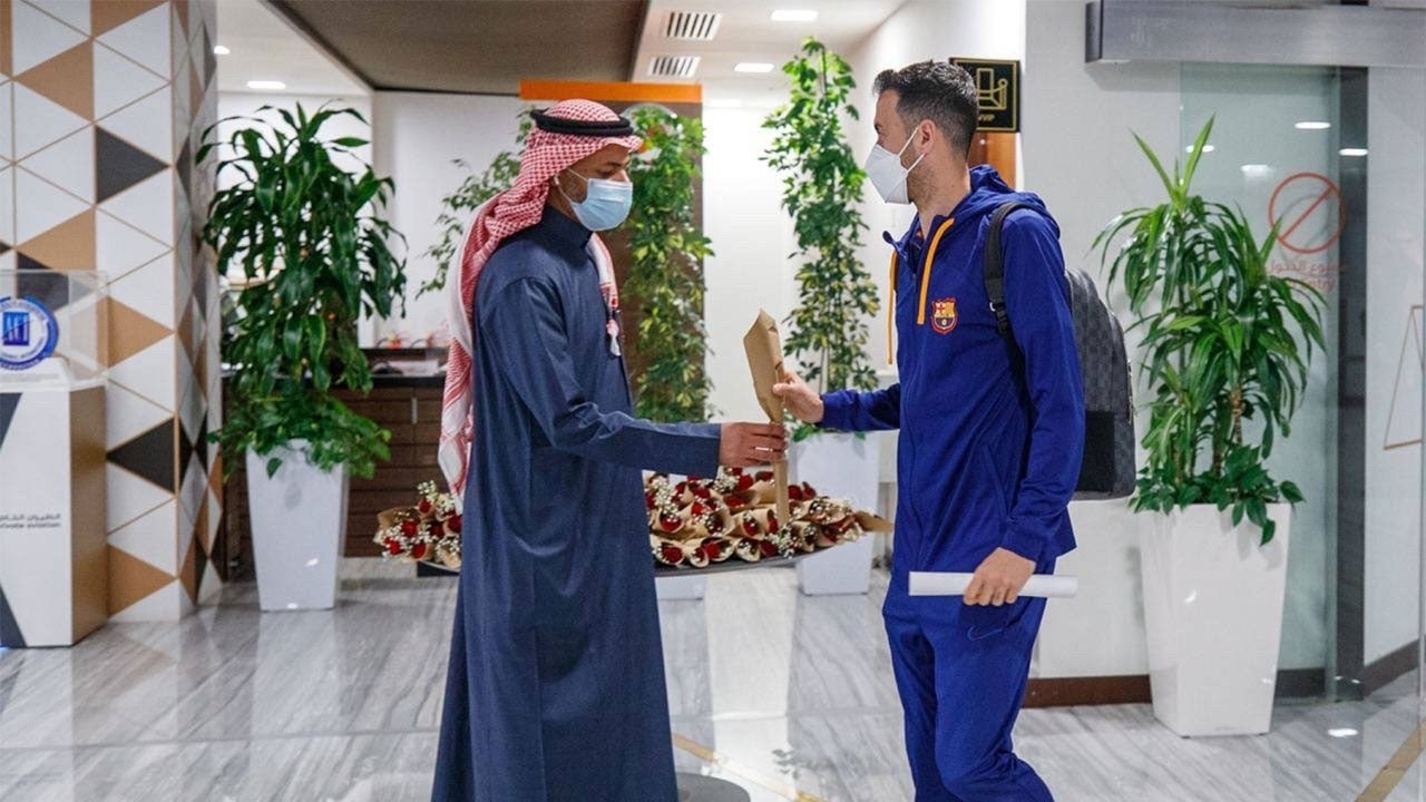 السوبر الإسباني.. برشلونة يحط الرحال في الرياض استعدادًا لـ«كلاسيكو الأرض»