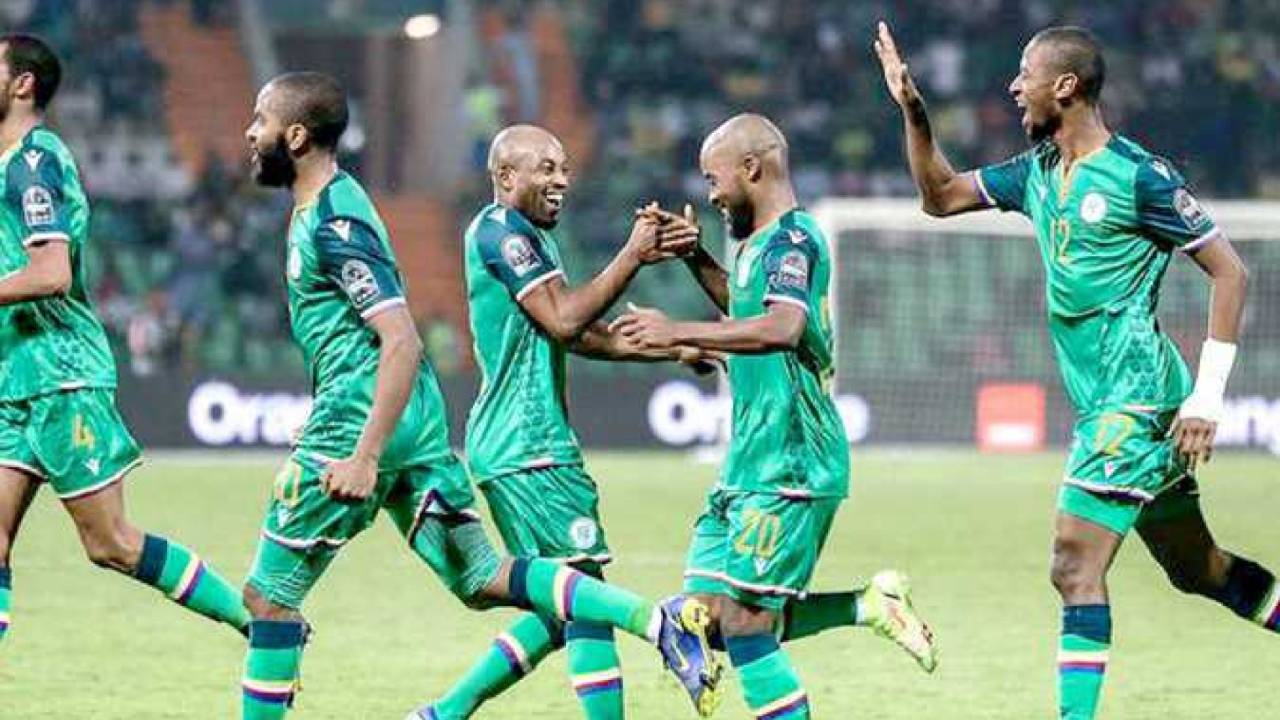 مأزق كبير.. قائمة جزر القمر بلا حراس مرمى قبل لقاء الكاميرون