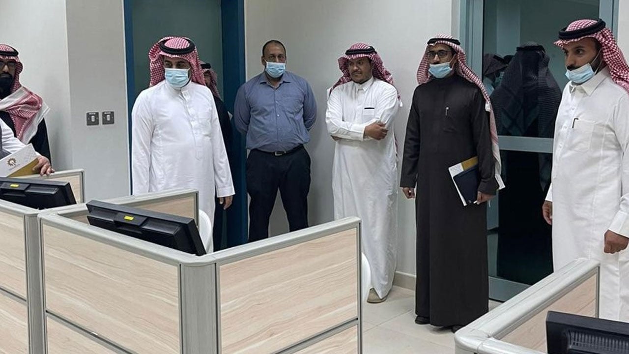 <div class="paragraphs"><p>فريق من عمادة التطوير والجودة بجامعة الأمير سطام بن عبدالعزيز</p></div>