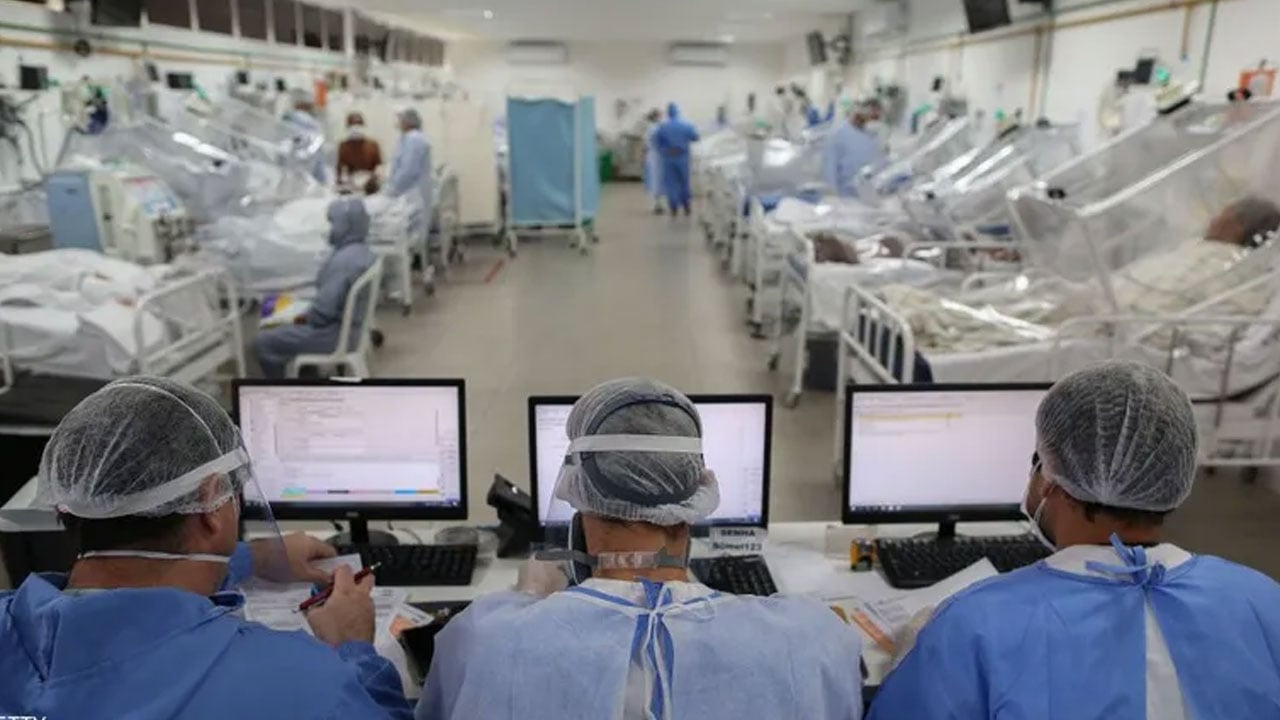 كورونا حول العالم.. إجمالي الإصابات يتجاوز 403 ملايين حالة

