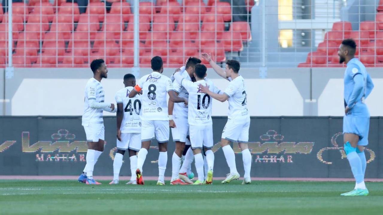 الطائي يهزم الباطن بثلاثية في الدوري السعودي