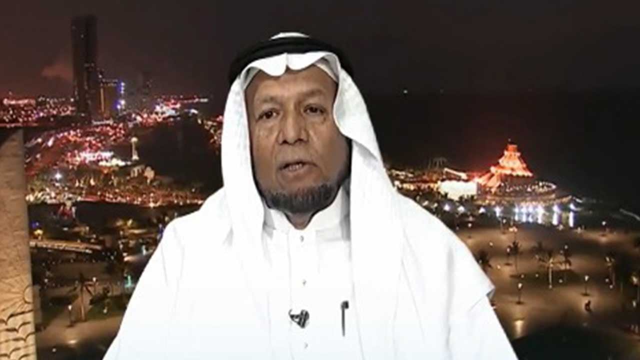 بالفيديو.. أكاديمي سعودي يكتشف مستخلصًا من نخاع الدجاج يقضي على السرطان