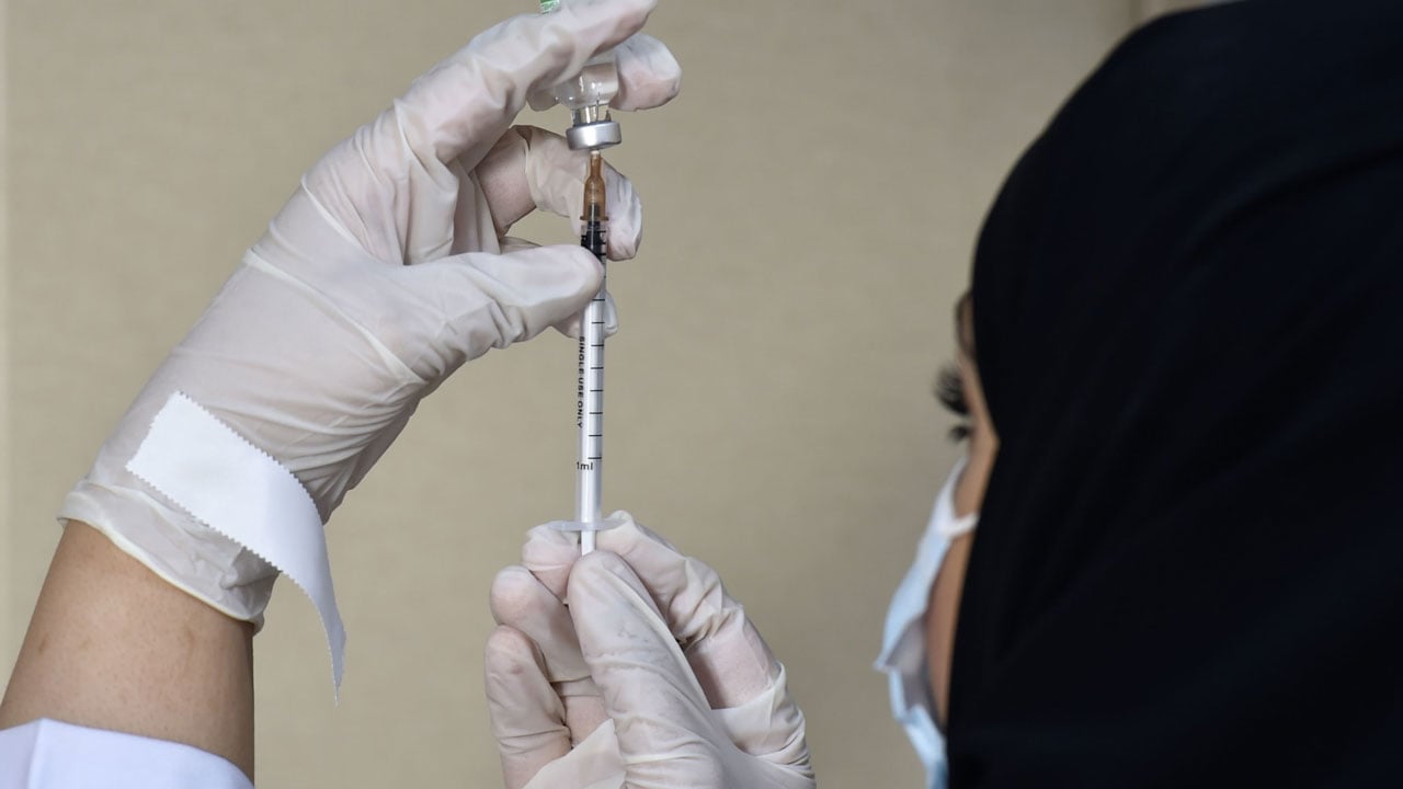 94.3% نسبة التعافي من كورونا بالسعودية.. وإعطاء 106 ملايين جرعة لقاح بالخليج
