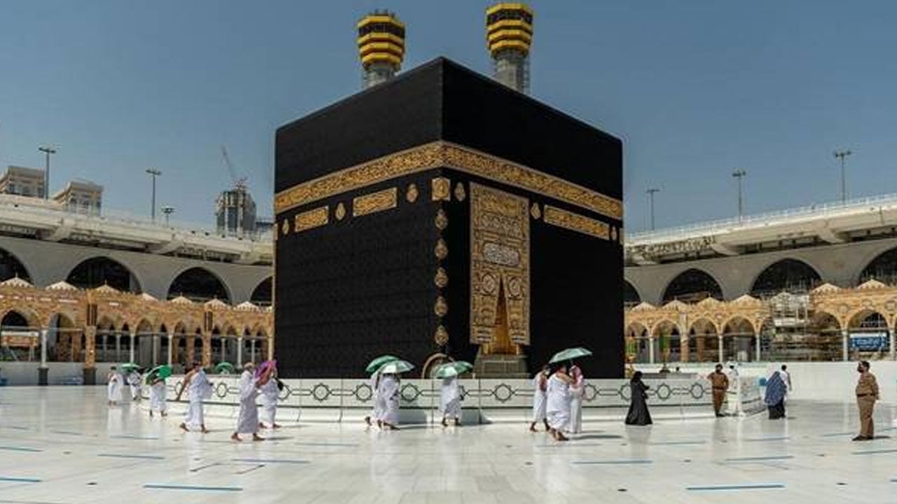 «الحج والعمرة»: تأشيرة «أعمال» لا تمكن صاحبها من أداء مناسك الحج

