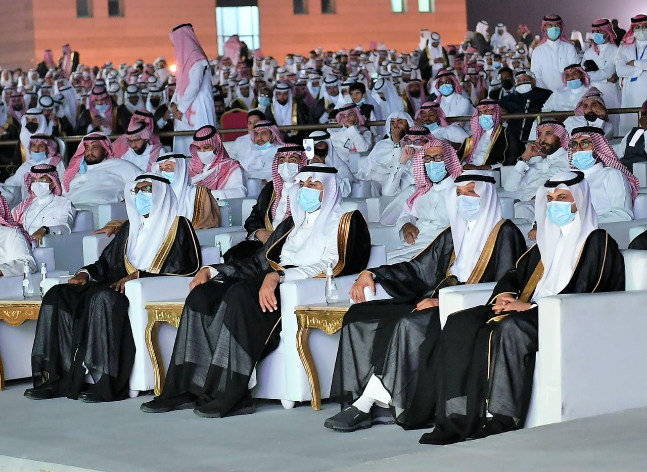 <div class="paragraphs"><p>جانب من حفل تخريج طلاب بجامعة جازان</p></div>