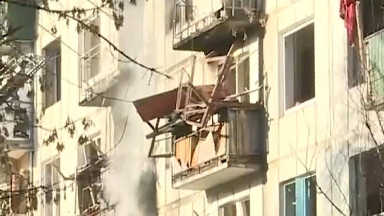 مقطع فيديو يوثق آثار الغزو الروسي على المباني الأوكرانية