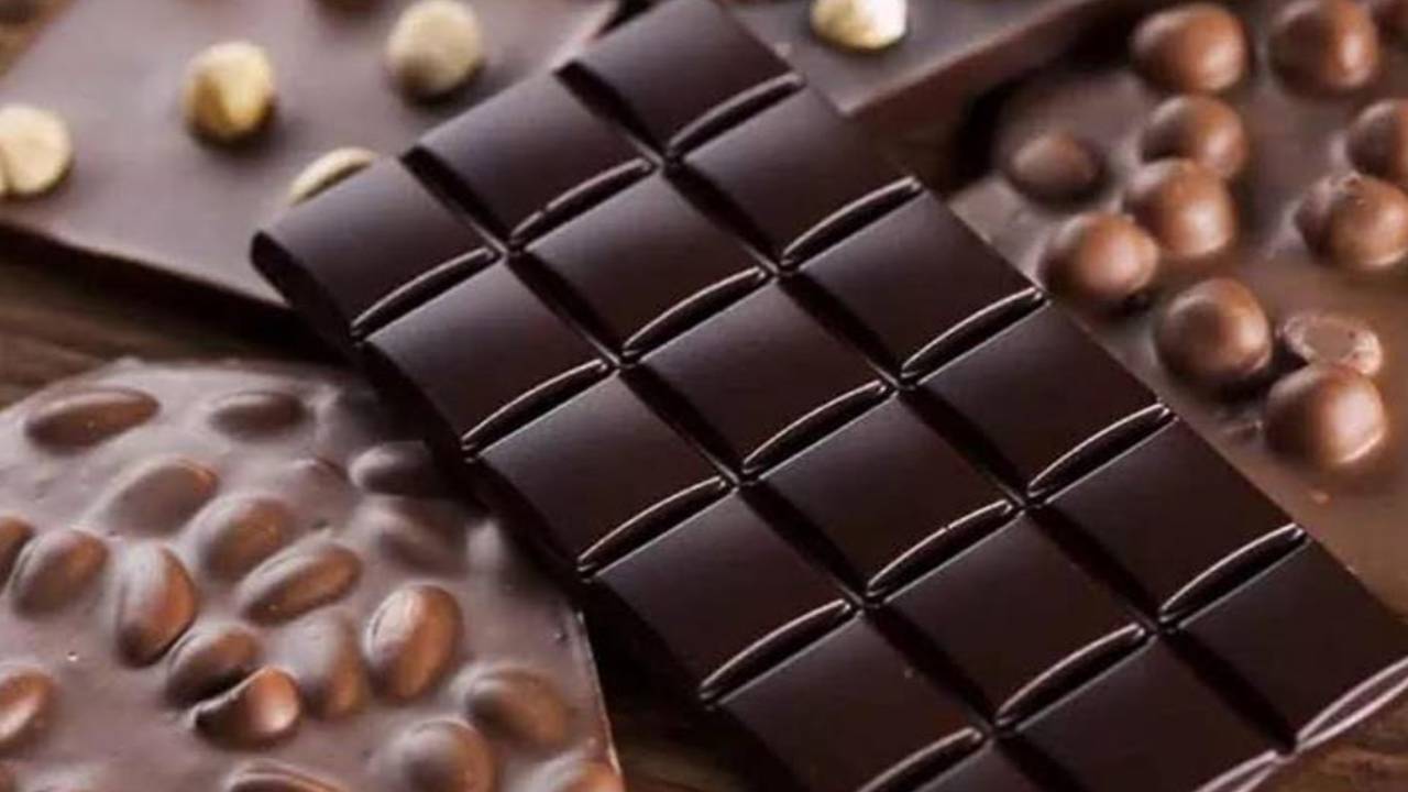 5 فوائد «سحرية» للشيكولاتة الداكنة
