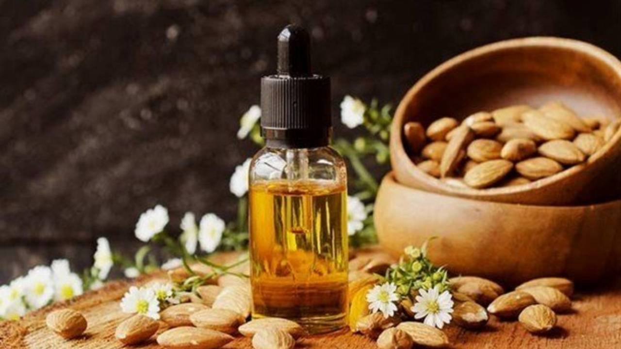 5 فوائد لاستخدام  زيت اللوز للبشرة