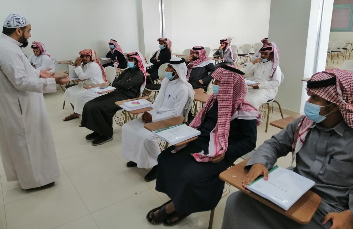 «مهارات البحث العلمي».. دورة تدريبية بكلية الآداب والعلوم بوادي الدواسر 