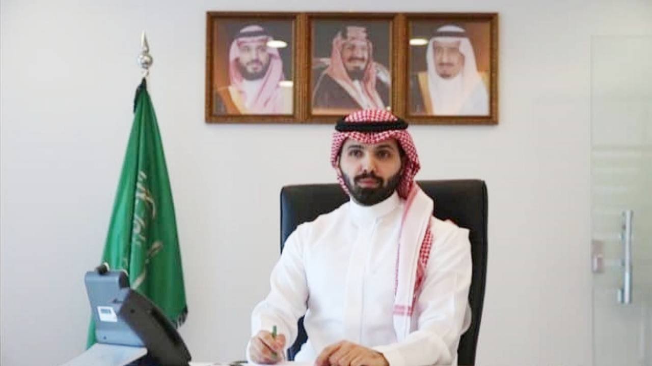 متحدث الموارد البشرية يحدد ضوابط فصل الموظف من جهة عمله حال مخالفته
