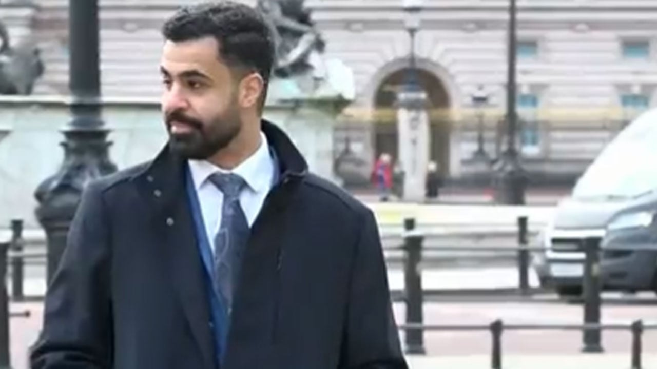 بالفيديو.. مبتعث سعودي يبتكر طريقة جديدة للحد من تآكل الأسنان 
