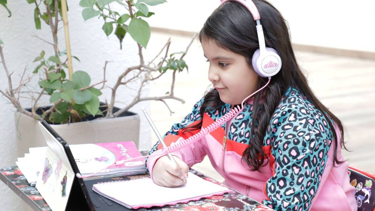 مايكروسوفت: المملكة لم تترك طفلا واحدا بلا تعليم.. و«مدرستي» حالت دون التوقف ليوم واحد