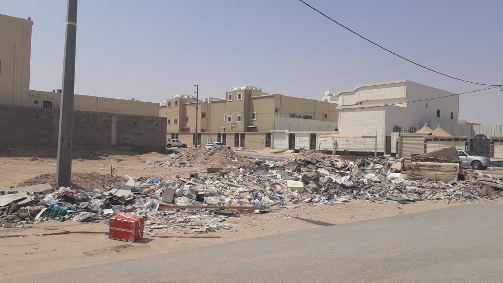أمانة حفر الباطن ترفع نصف مليون متر مكعب من مخلفات البناء 