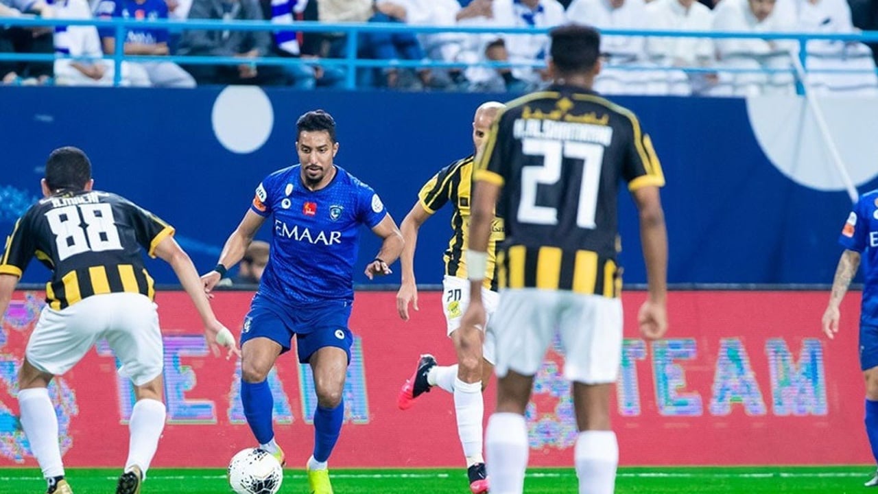 نفاد تذاكر مباراة الهلال والاتحاد بعد ساعة من طرحها
