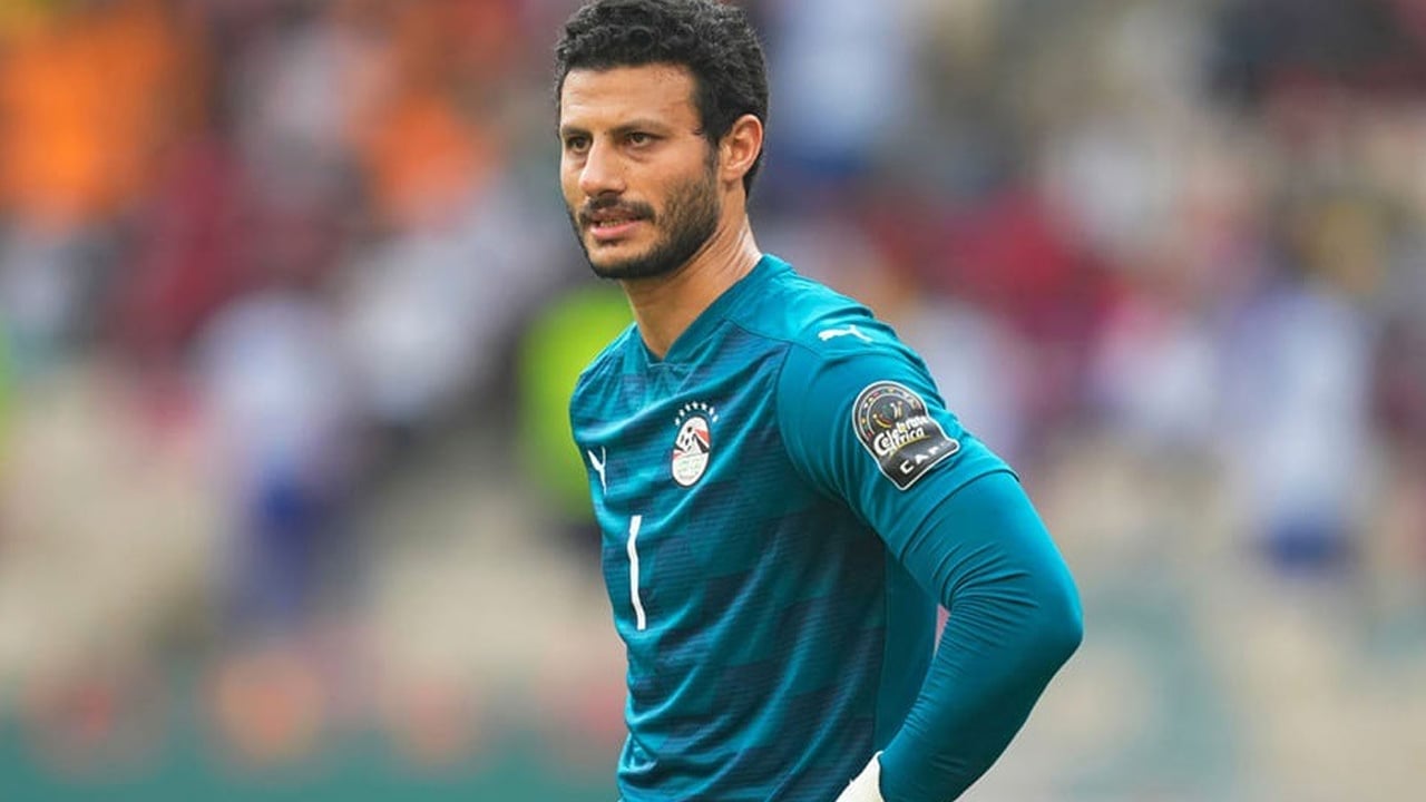 تقرير مصري يكشف قيمة العرض المقدم من النصر إلى محمد الشناوي
