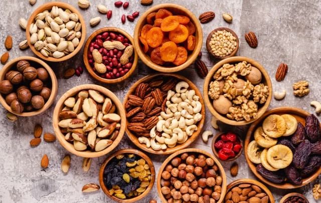وجبات خفيفة تمنع ظهور «الكرش» مع التقدم في العمر