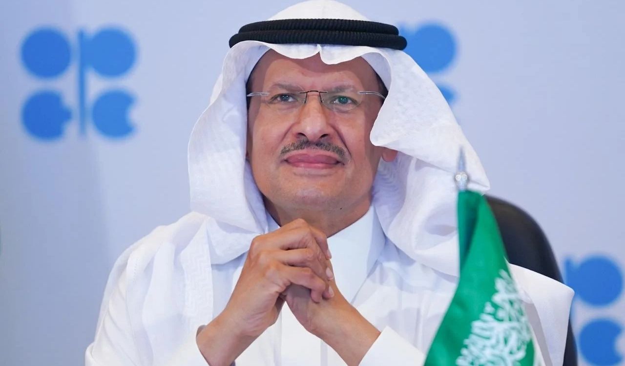 وزير الطاقة يزور الجبيل الصناعية ويطلع على خطوط الإنتاج لشركات البتروكيماويات

