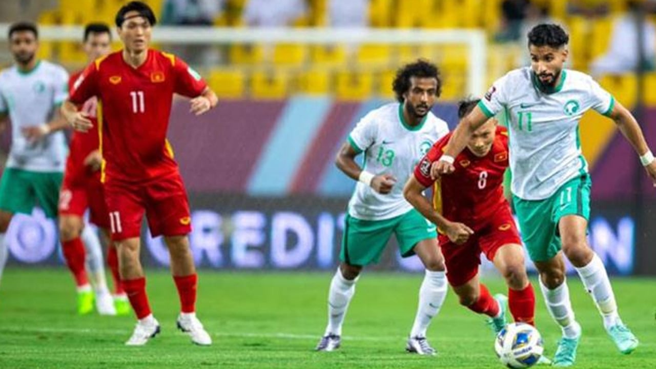 5 أرقام مميزة تنتظر الأخضر في حالة الفوز على الصين
