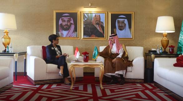 الأمير فيصل بن فرحان يلتقي وزيرة خارجية إندونيسيا