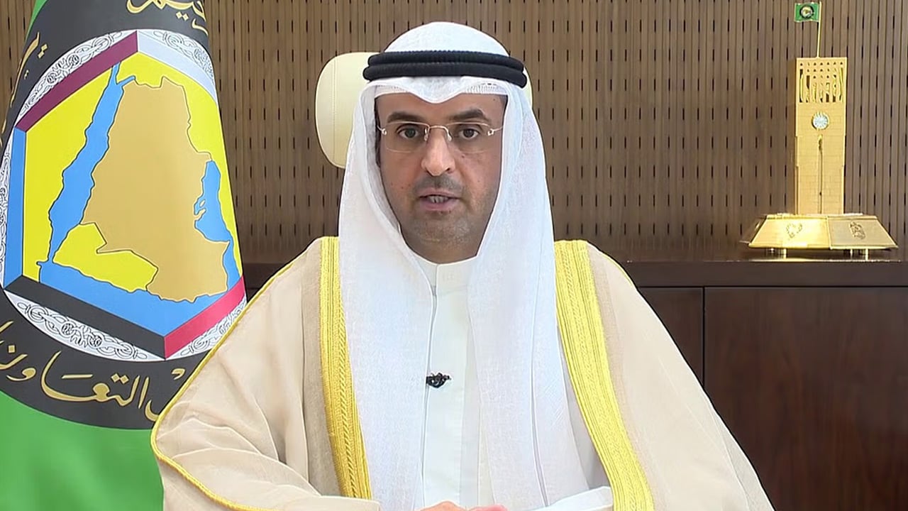 «الحجرف» للمبعوث الأمريكي: يجب استثمار المشاورات اليمنية لإنهاء الصراع 
