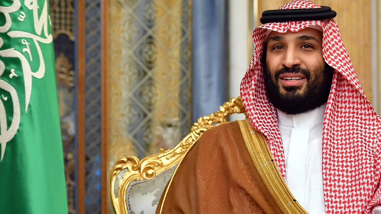 ولي العهد يتلقى اتصالاً هاتفياً من رئيس أوكرانيا

