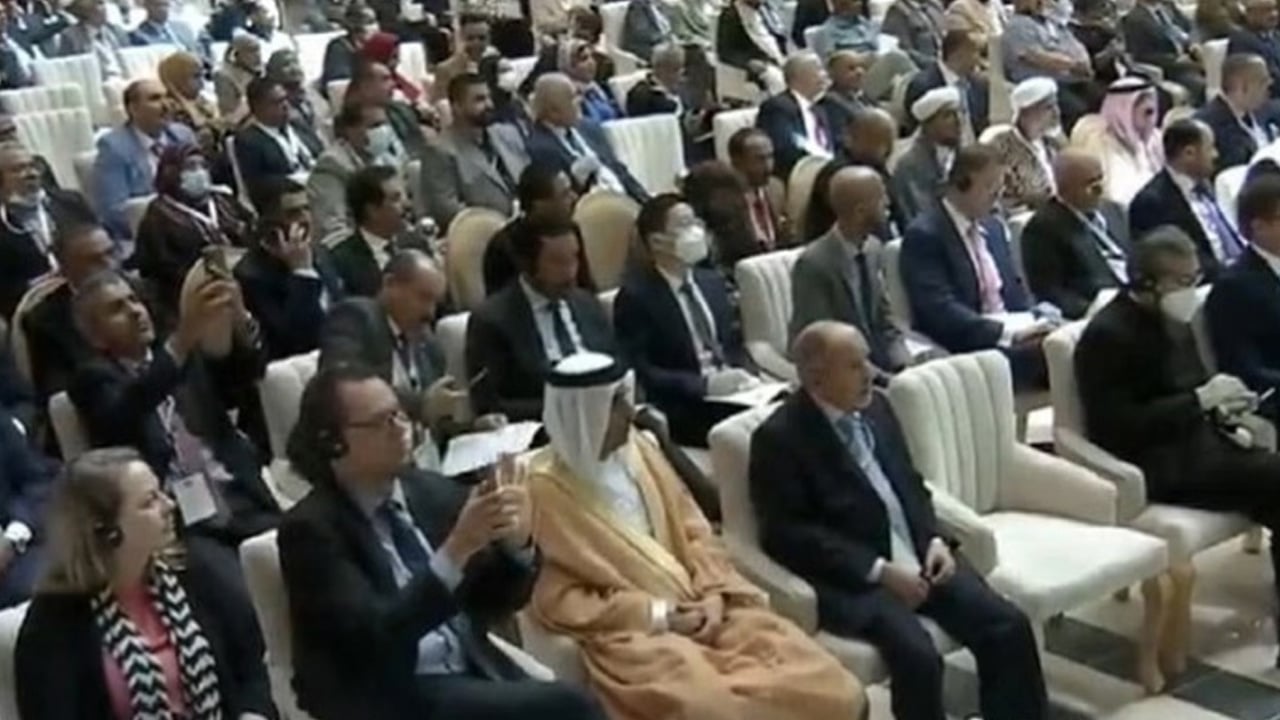 اليوم الثاني للمشاورات اليمنية.. اجتماعات متزامنة لمناقشة «الملفات الستة» وسط غياب الحوثيين
