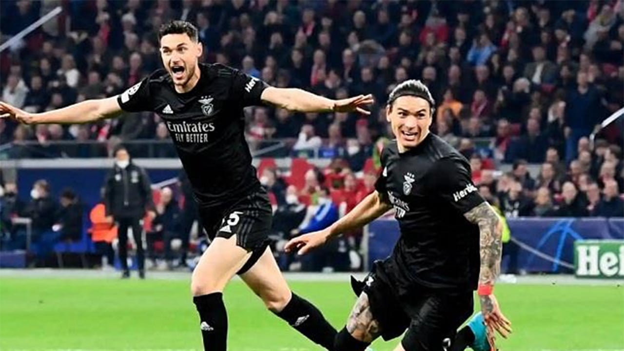 بنفيكا يتعادل مع أروكا ويهدر فرصة استعادة صدارته للدوري البرتغالي