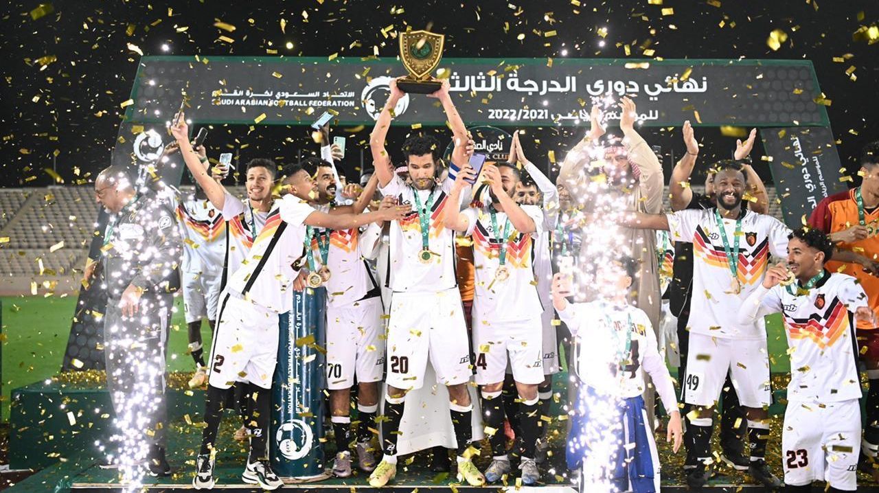 الصقور بطلًا لدوري الدرجة الثالثة 2021-2022

