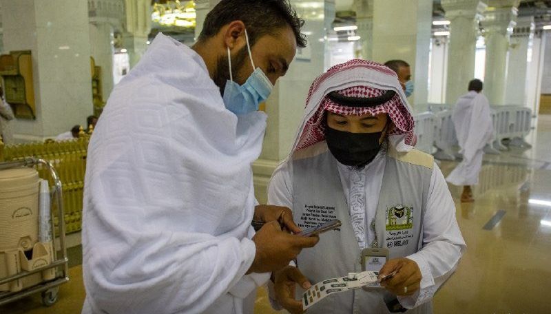 «شؤون الحرمين» تدشن البطاقة التعريفية لتسهيل الوصول للخدمات الإلكترونية بالمسجد الحرام
