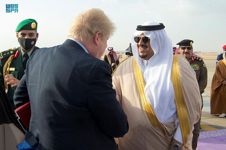 <div class="paragraphs"><p>رئيس الوزراء البريطاني يغادر الرياض</p></div>