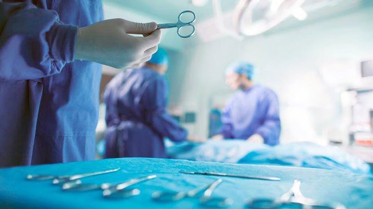 فريق طبي ينقذ حياة طفل عمره 3 أيام في جازان
