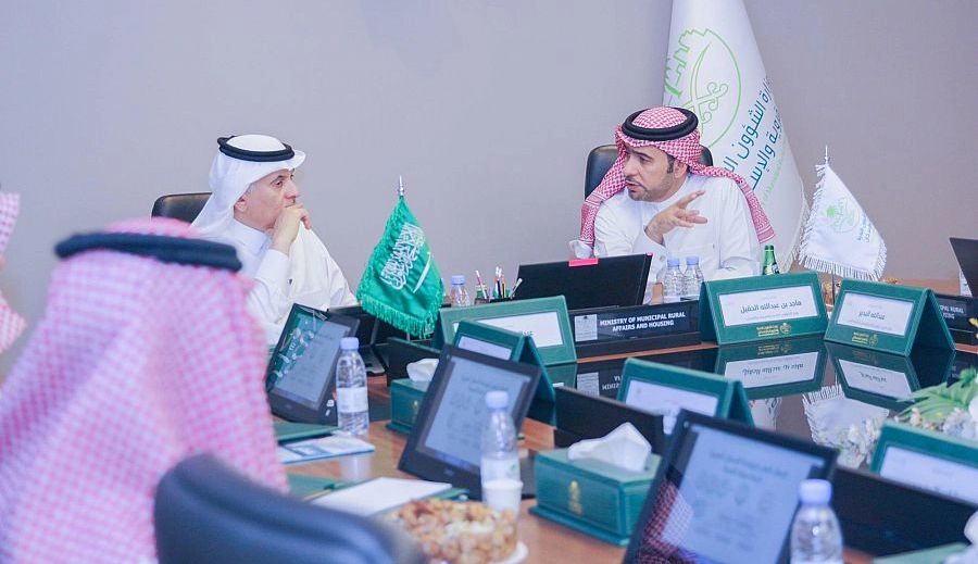 للحد من الهدر الغذائي.. وزيرا «البيئة» و«البلدية والإسكان» يدشنان المؤسسة الأهلية لحفظ النعمة 

