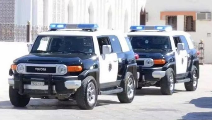 مرور الرياض يطيح بقائد مركبة عكس السير وتَسبَّبَ في تَضرُّرِ 11 مركبة