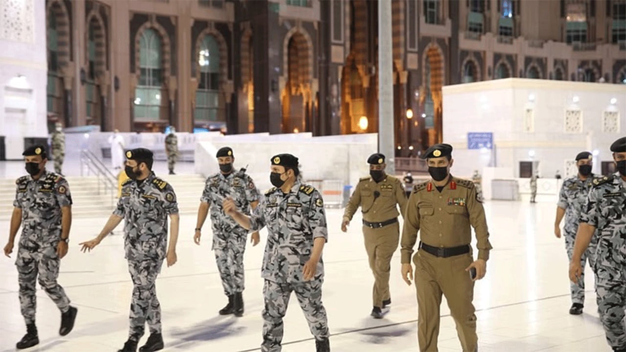 بالفيديو.. استعراض عدد من الفرضيات الأمنية تظهر احترافية عالية لرجال الأمن
