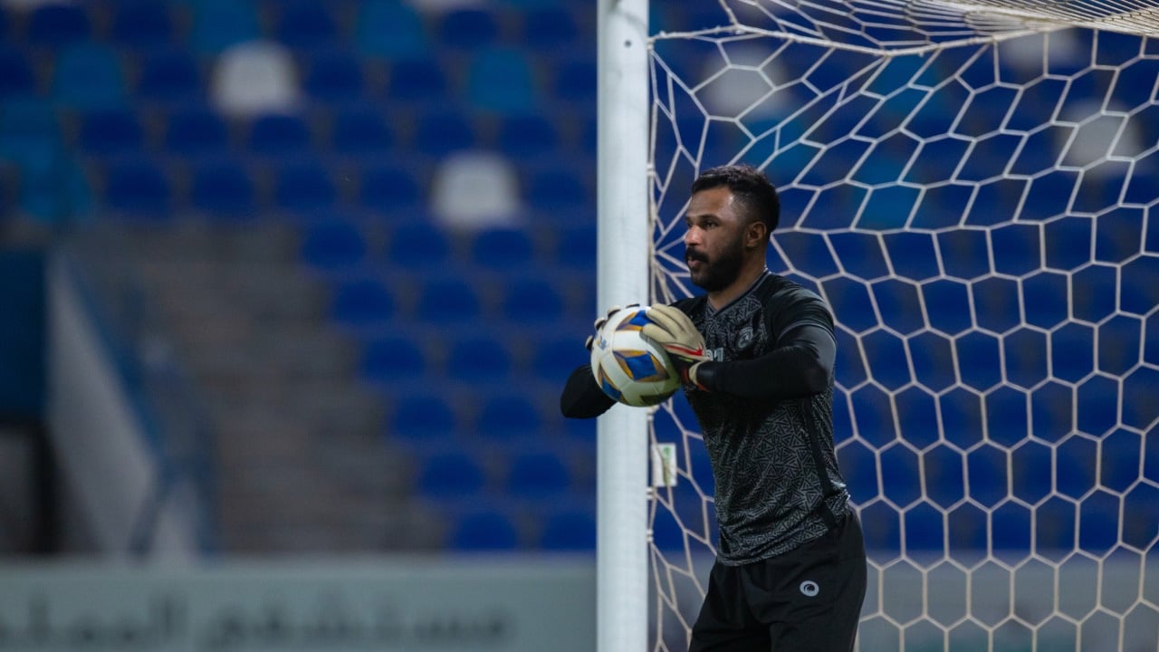 كورونا يهاجم حارس الهلال قبل لقاء الريان
