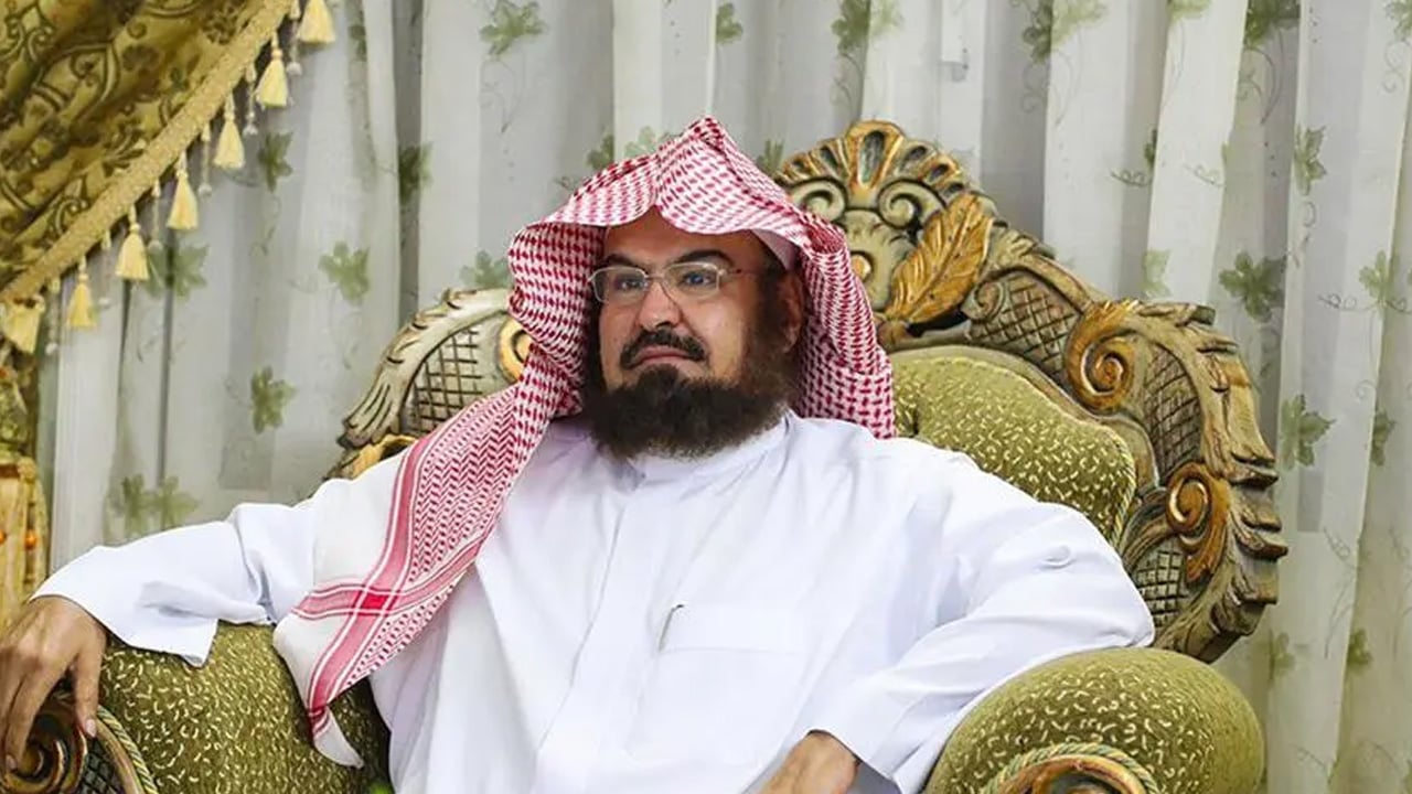 السديس يدشن مبادرة «قافلة الشهداء» والأجهزة اللاسلكية الجديدة بالمسجد الحرام
