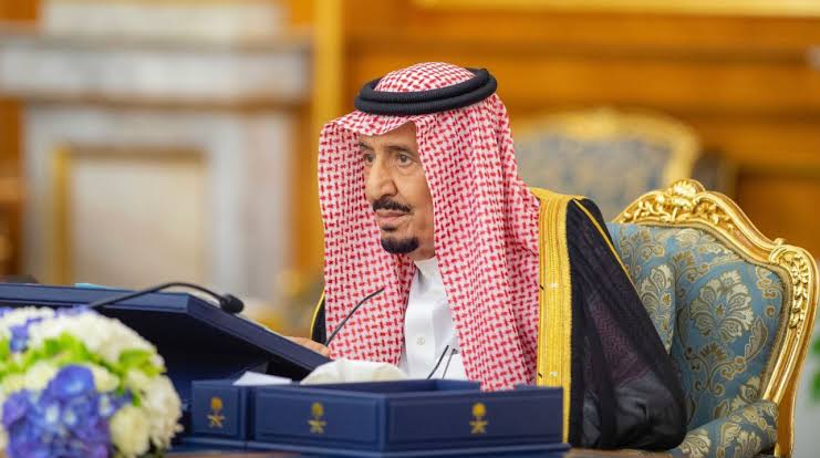 بعد هدية خادم الحرمين.. مفتي موريتانيا يشيد بدور المملكة في العمل الإسلامي والخيري