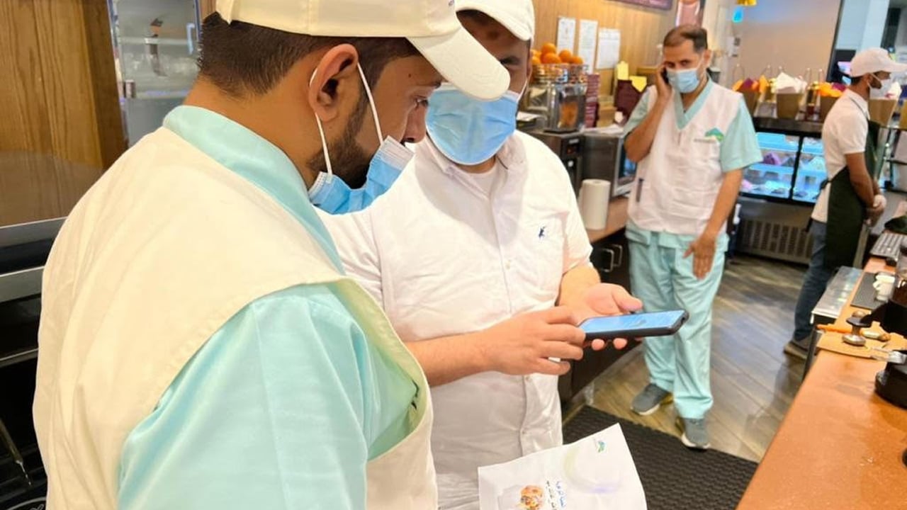 أمانة العاصمة المقدسة تكثف الحملات الرقابية على المنشآت الغذائية خلال العشر الأواخر من رمضان

