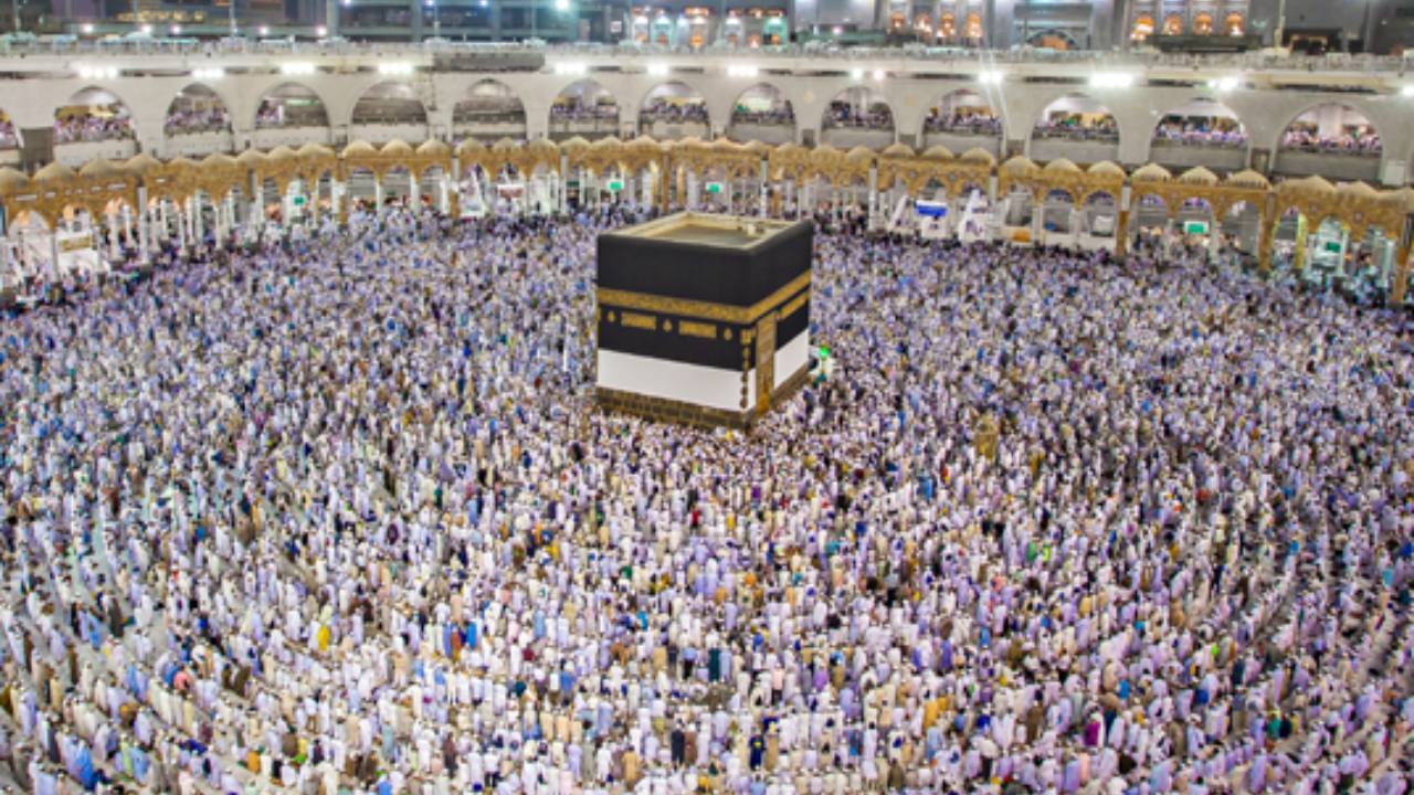 يوم عرفة.. خير يوم طلعت فيه الشمس
