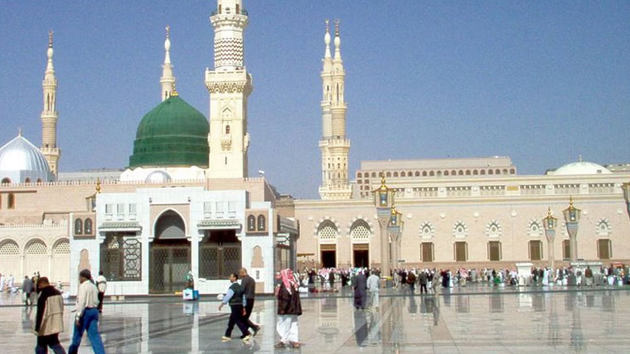 بجودة عالية ومواصفات فنية دقيقة.. 25 ألف سجادة في المسجد النبوي
