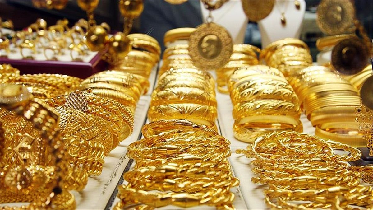 استقرار أسعار الذهب في المملكة خلال تعاملات الأحد.. وعيار 21 يسجل 203.34 ريال