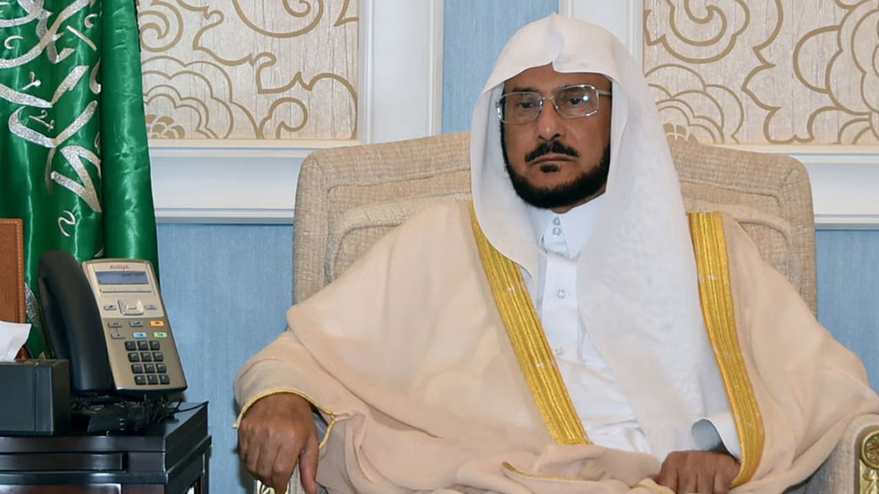 وزير الشؤون الإسلامية: رفع احترازات كورونا دليل على اهتمام القيادة بصحة المواطن والمقيم
