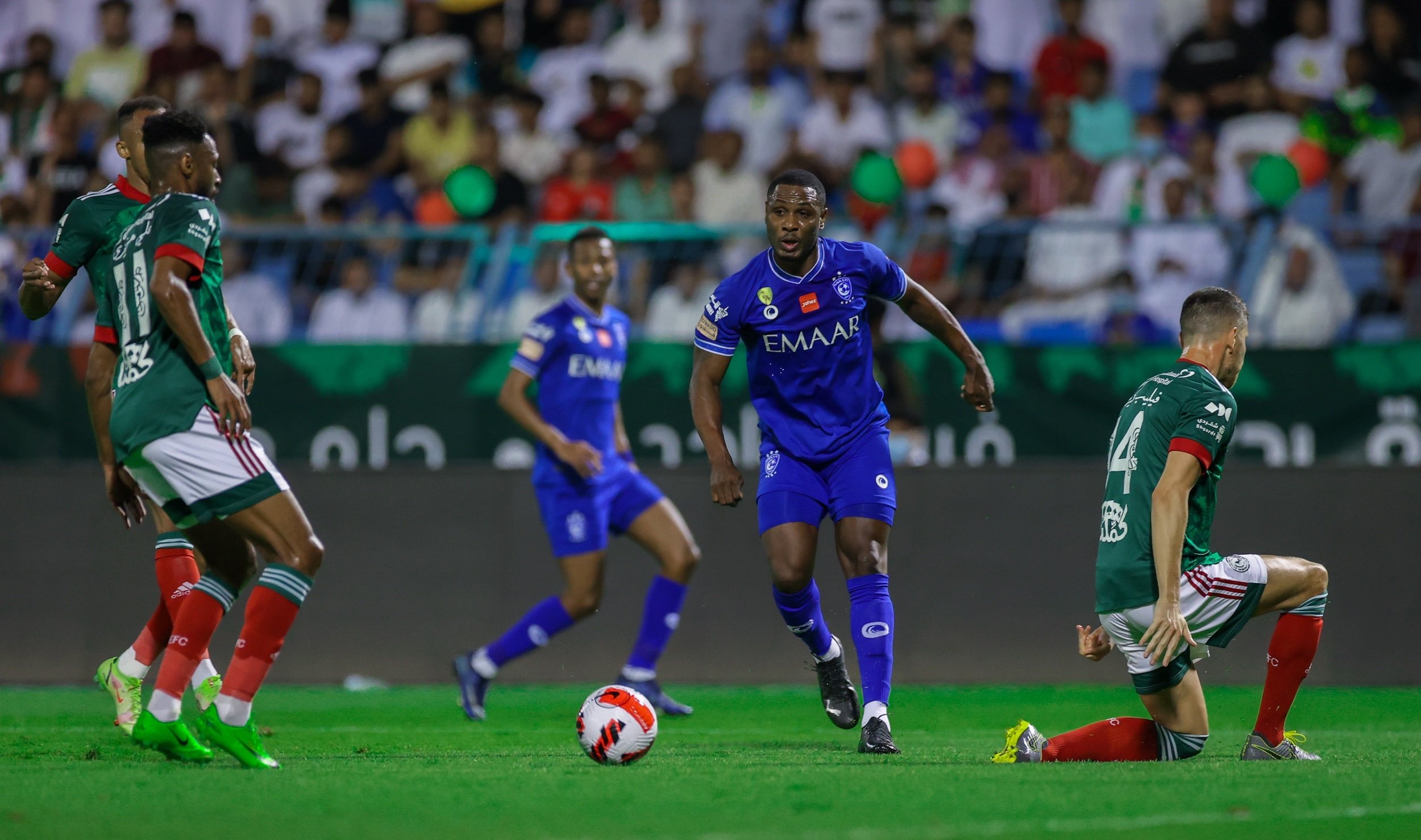 الهلال يعبر الاتفاق بثنائية نظيفة في دوري المحترفين السعودي