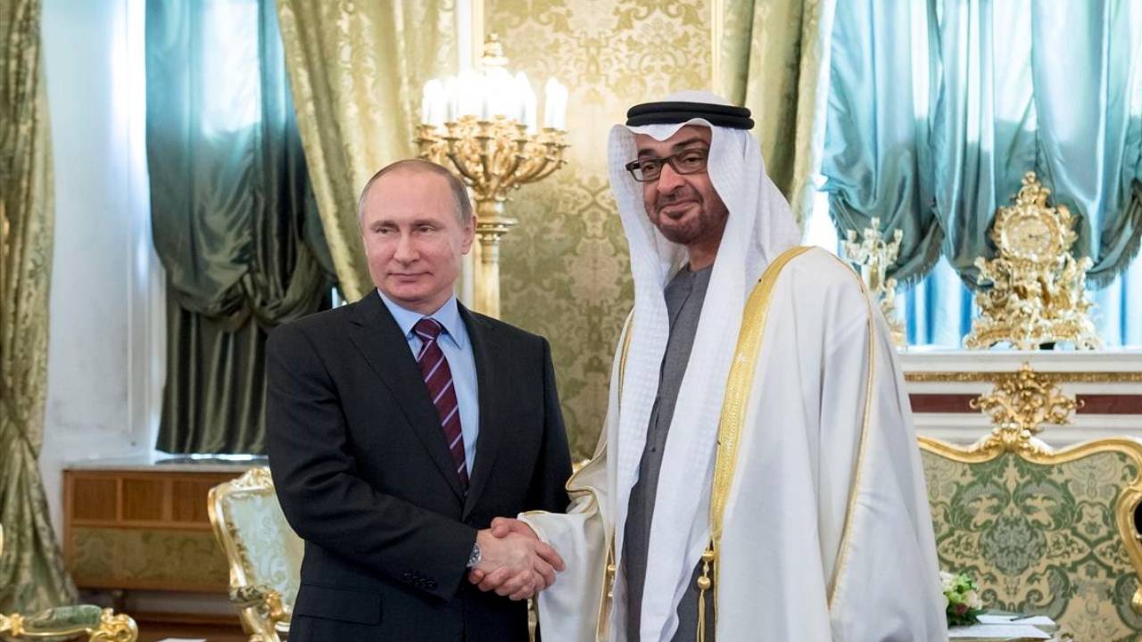الكرملين: بوتين ومحمد بن زايد سيواصلان التنسيق في المسائل الراهنة على الأجندة الدولية
