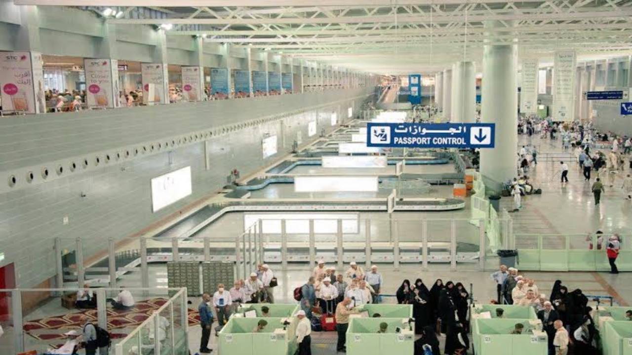 بالفيديو.. انفراجة وانسيابية بمطار الملك عبدالعزيز بجدة 