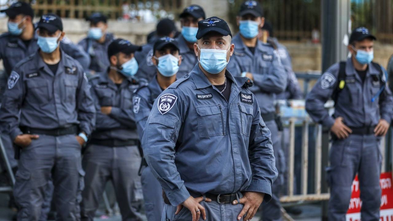 عملية طعن في وسط إسرائيل وإصابة 6 أشخاص بينهم 4 في حالة حرجة