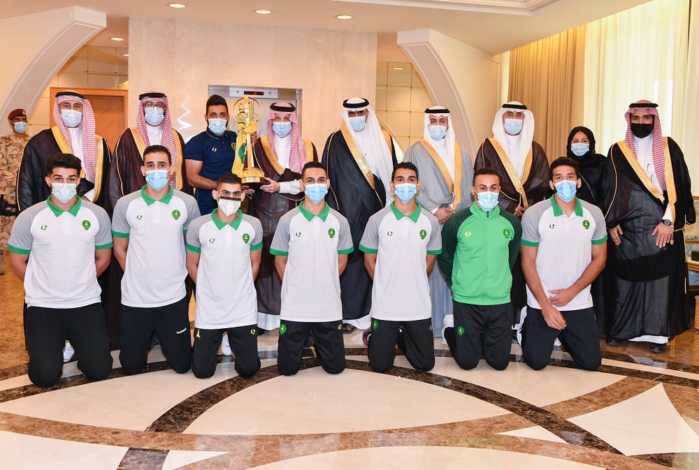 بالصور.. أمير الشرقية يبارك تربع «الخليج» على عرش اليد السعودي