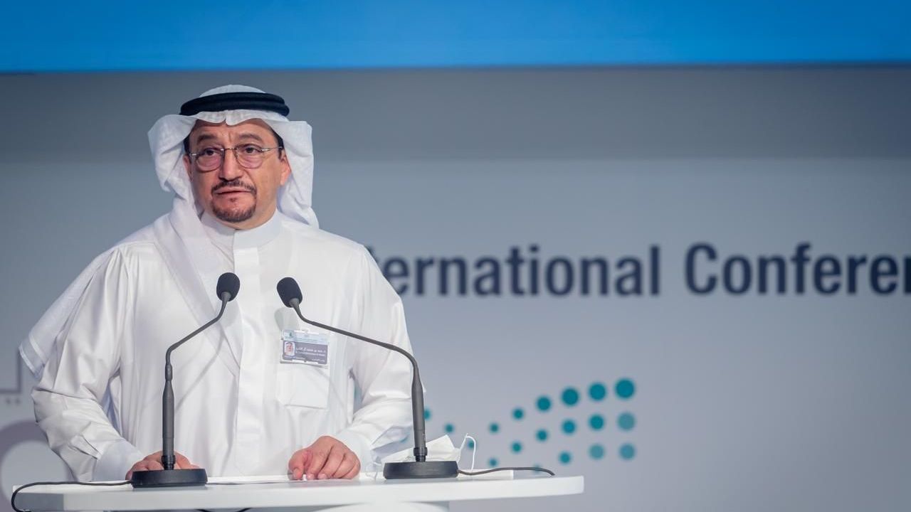 بالفيديو.. وزير التعليم يوجه رسالة للمعلمين والمعلمات: «أنتم ورثة الأنبياء والحوت يسبح لكم في جوف الماء»

